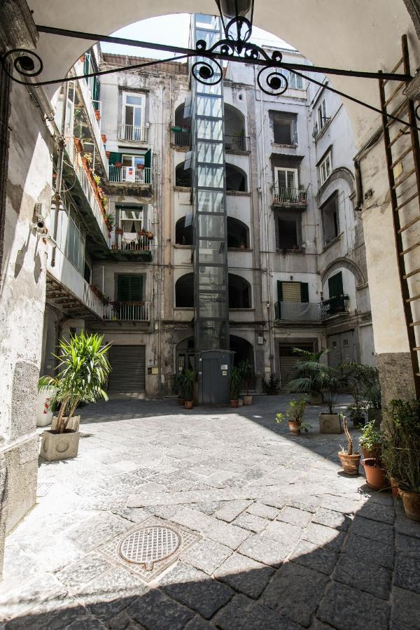 Duetto Al Duomo Hotel Nápoly Kültér fotó