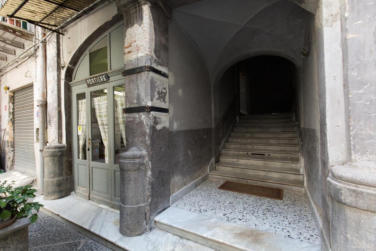Duetto Al Duomo Hotel Nápoly Kültér fotó